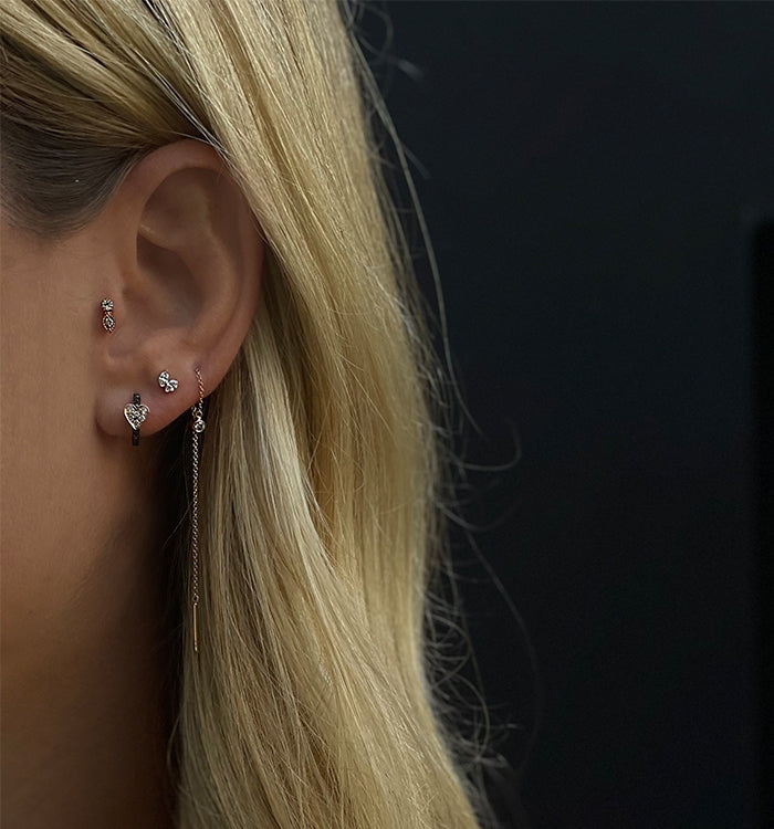 עגיל פירסינג מזהב לבן משובץ ביהלומים BELL DIAMONDS PIERCING LABRET