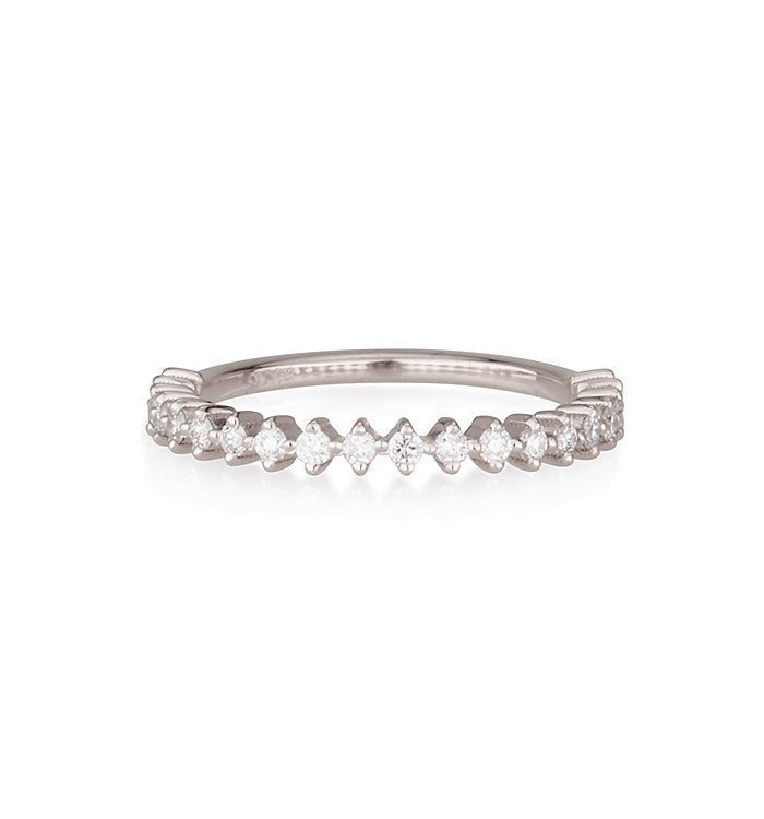 טבעת דקה לזרת מזהב לבן משובצת יהלומים PINKY THIN CROWN RING