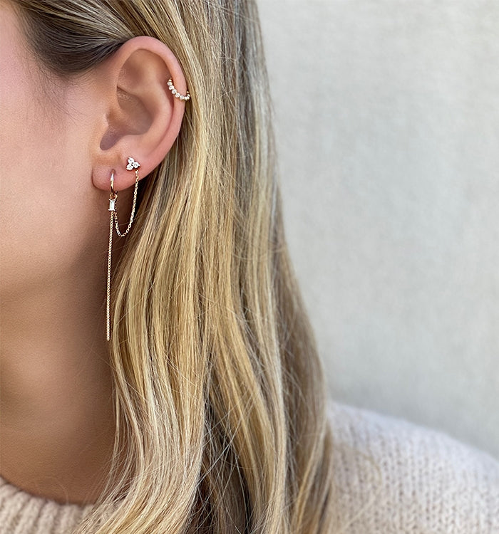 עגיל ארוך מחובר מזהב לבן משובץ יהלומים HOOK-3 DIAMONDS EARRING
