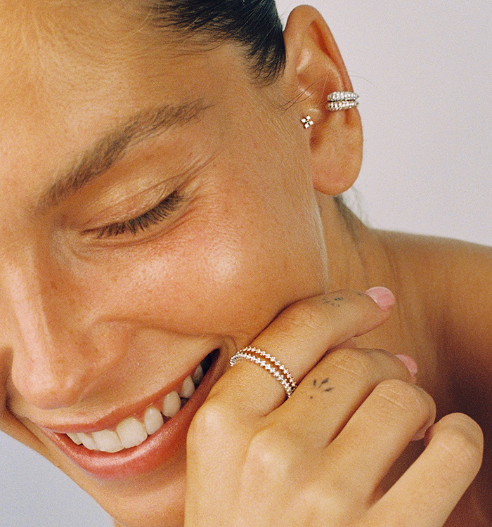 עגיל אירקפ זהב לבן וזהב ורוד ביחד משובץ יהלומים משולב בעגיל יהלומים לטרגוס MAYA EARCUFF