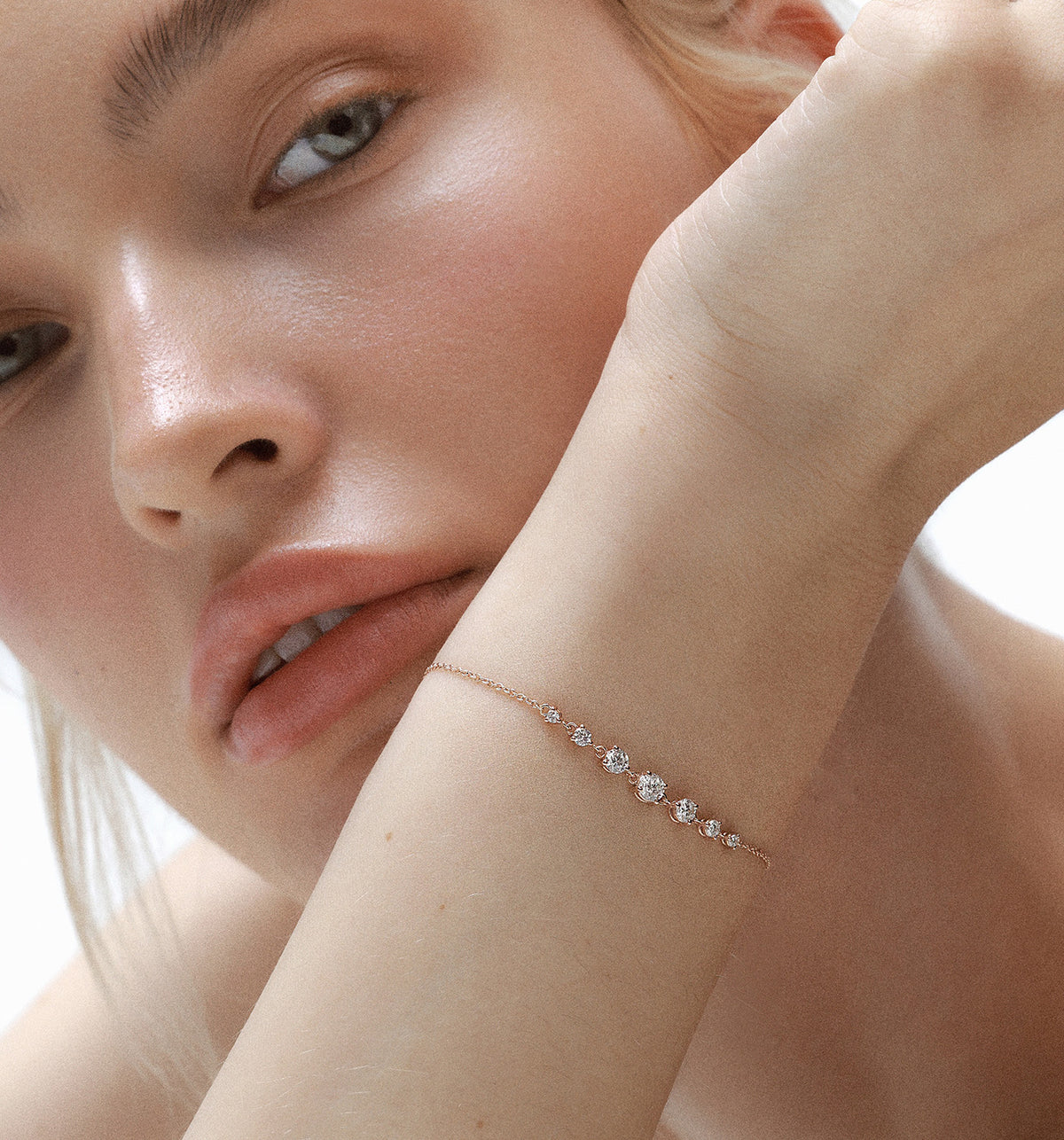 צמיד זהב ורוד משובץ יהלומים  MAJ BRACELET