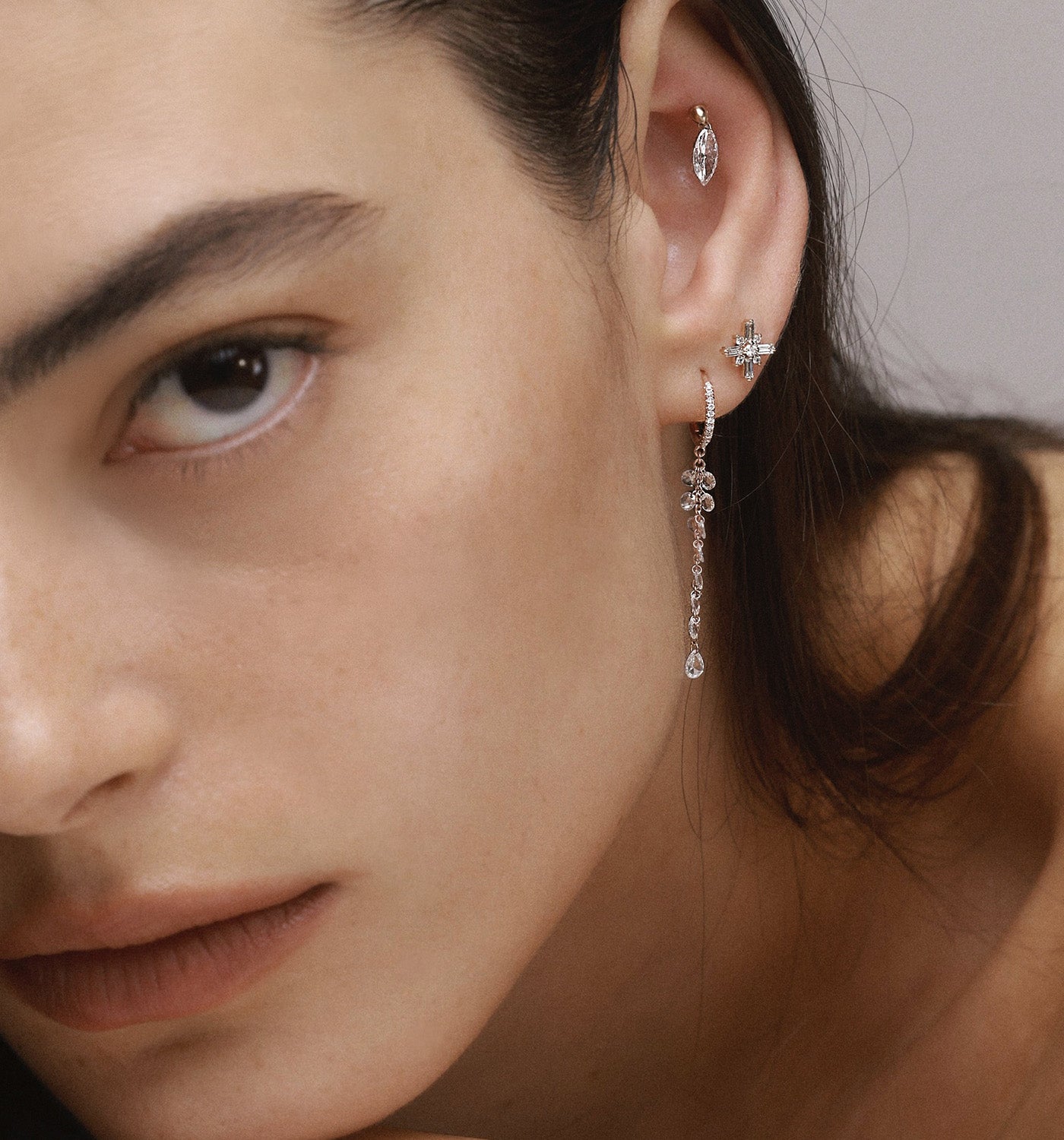 עגיל פירסינג זהב צהוב משובץ יהלומים טבעיים MIRO EARRING PIERCING LABRET