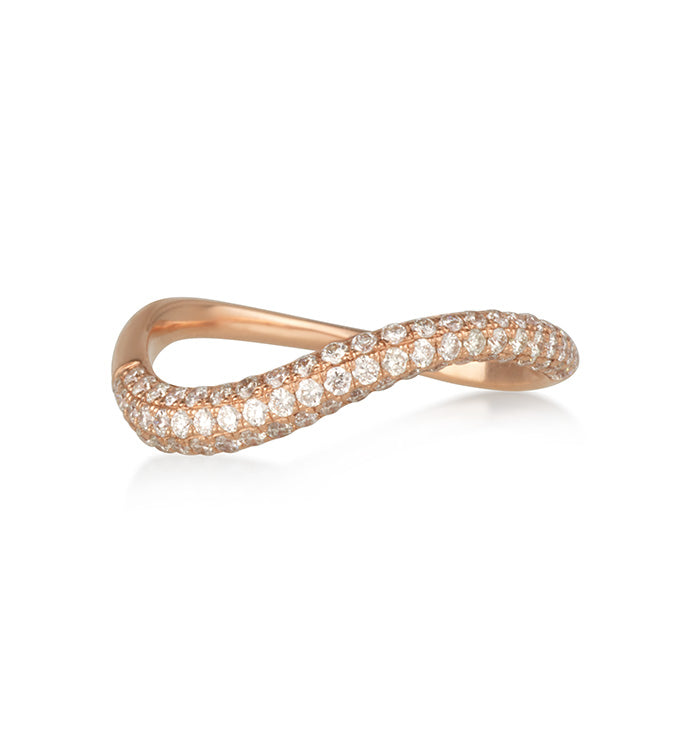 טבעת מזהב ורוד משובצת יהלומים MAYA RING