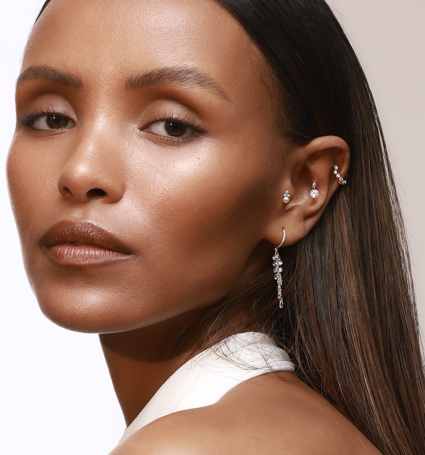 עגיל פירסינג זהב ורוד משובץ יהלום מעבדה קדוח עגול 30 נק' DRILLED ROUND SHAPE LAB DIAMOND PIERCING LABRET